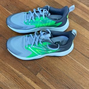 New without tags New Balance BOYS size 6 Rave Run V2